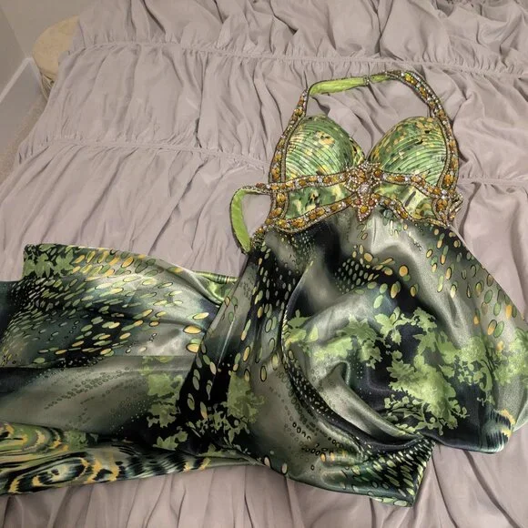 Atelier Alyce Seralina Collection Green Floral Formal Dress & Scarf Size 0 - Picture 2 of 6